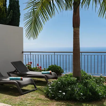 Villa Ourmadeira - Casa Amaro Mar, Tranquil Arco da Calheta (Madeira)