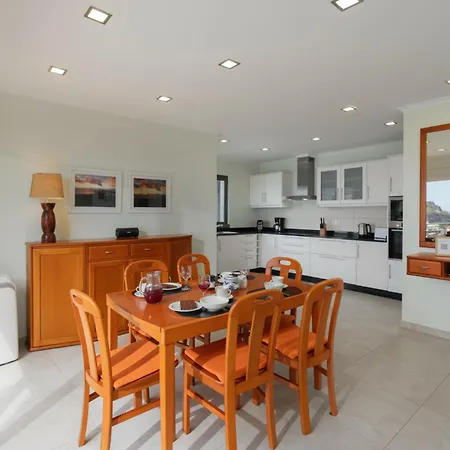 Ourmadeira - Casa Amaro Mar, Tranquil Arco da Calheta (Madeira)