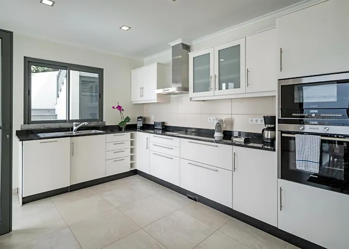 Ourmadeira - Casa Amaro Mar *